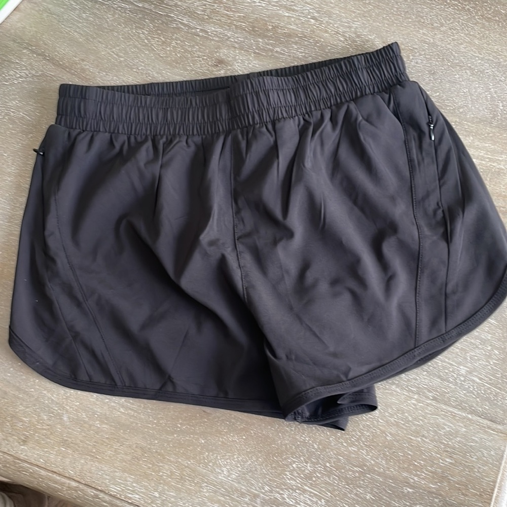 Running shorts - Picture 2 of 4